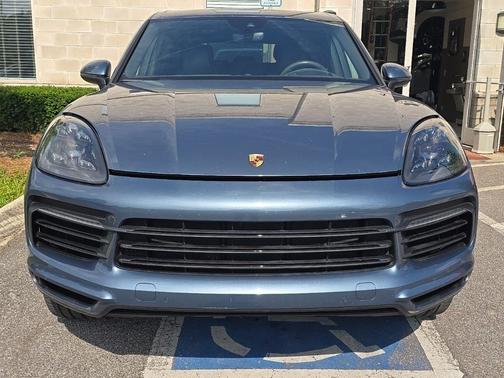 Biscay Blue Metallic 2019 Porsche Cayenne Base