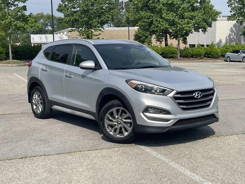 Molten Silver 2018 Hyundai TUCSON SEL