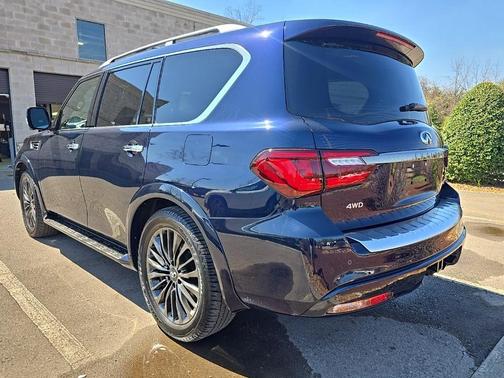 2024 INFINITI QX80 SENSORY