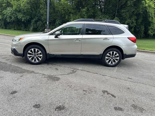 Tungsten Metallic 2016 Subaru Outback 3.6R Limited