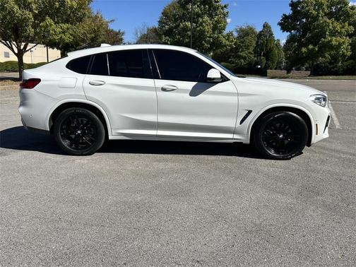 2020 BMW X4 xDrive30i
