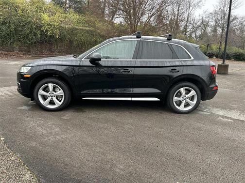 2020 Audi Q5 40 Premium Plus