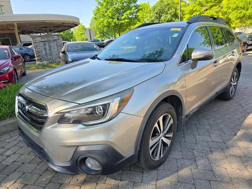 Tungsten Metallic 2018 Subaru Outback 2.5i Limited
