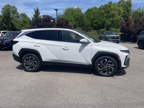 Pearl 2026 Hyundai TUCSON Hybrid Limited