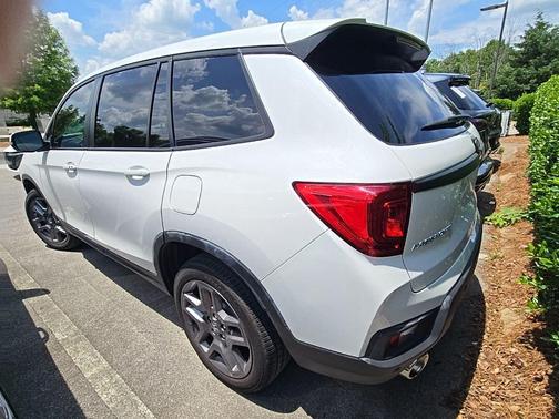 White 2023 Honda Passport EX-L