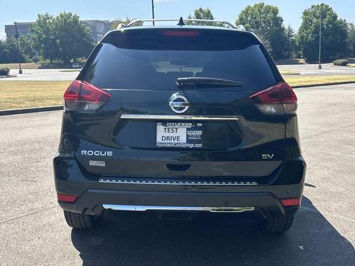 Midnight Pine Metallic 2020 Nissan Rogue SV