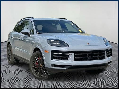 2024 Porsche Cayenne S