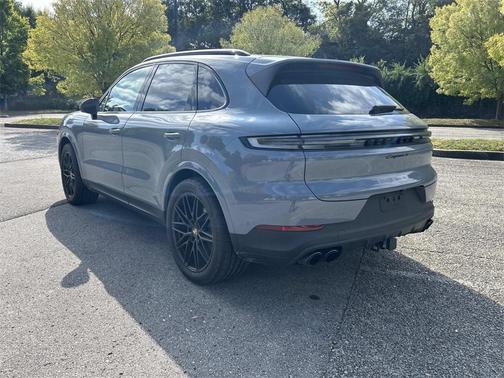 2024 Porsche Cayenne S