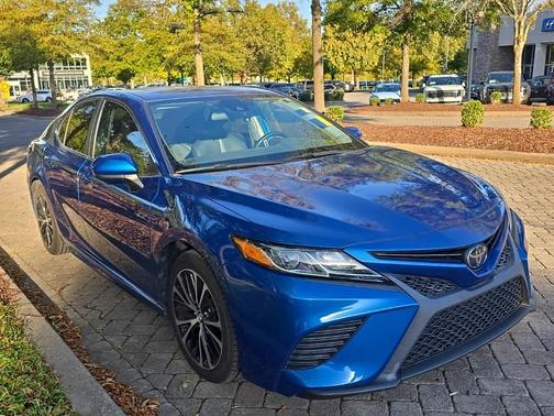 2019 Toyota Camry SE