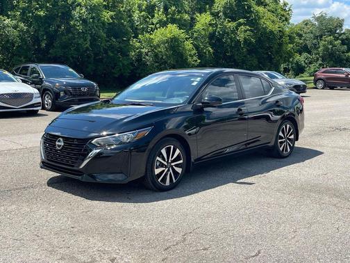 Black 2024 Nissan Sentra SV