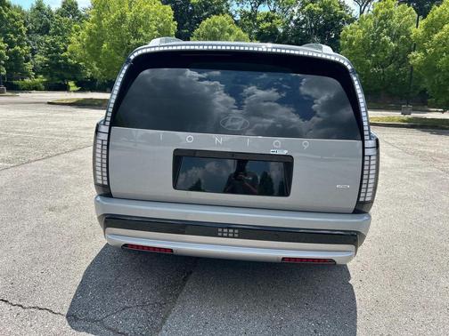 Cyber Gray 2026 Hyundai IONIQ 9 SEL