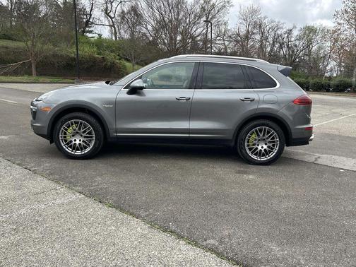 2018 Porsche Cayenne S
