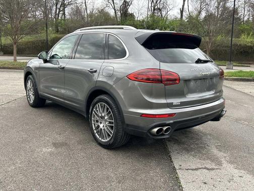 2018 Porsche Cayenne S