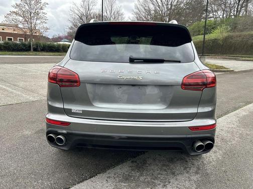 2018 Porsche Cayenne S