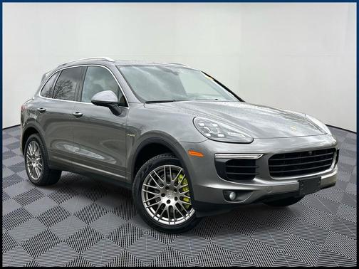 2018 Porsche Cayenne S