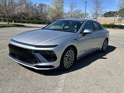 Silver 2024 Hyundai SONATA Hybrid SEL