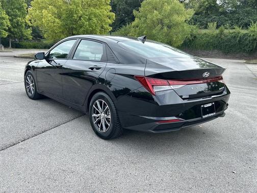 2023 Hyundai ELANTRA HEV Blue