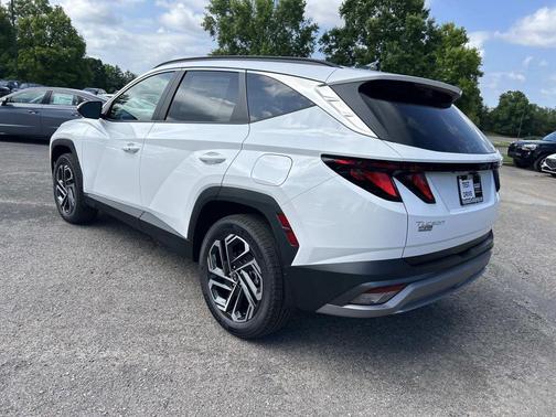 White Pearl 2026 Hyundai TUCSON SEL