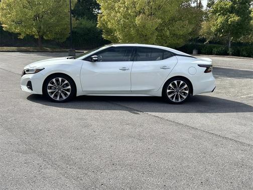 2023 Nissan Maxima Platinum