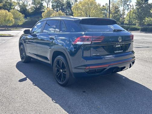 2023 Volkswagen Atlas Cross Sport 3.6 V6 SEL R-Line Black