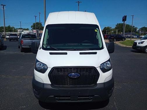 2022 Ford Transit-250 Base