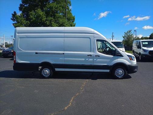 2022 Ford Transit-250 Base
