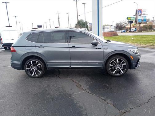 2022 Volkswagen Tiguan 2.0T SEL R-Line 4MOTION