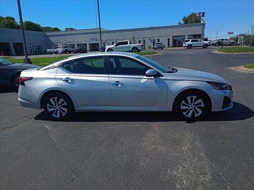 2023 Nissan Altima S FWD