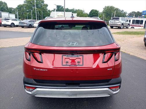 2025 Hyundai TUCSON SEL