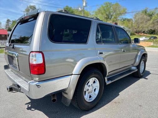 2002 Toyota 4Runner SR5