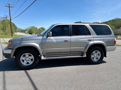 2002 Toyota 4Runner SR5