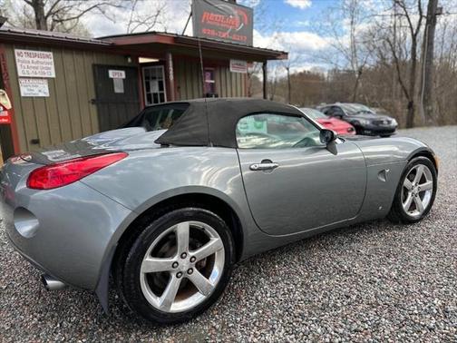 2007 Pontiac Solstice Base 2dr Convertible