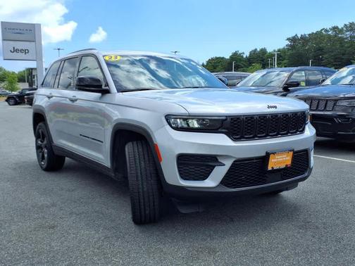 2023 Jeep Grand Cherokee Altitude