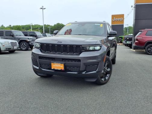 2023 Jeep Grand Cherokee L Laredo