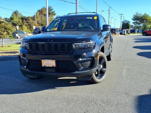 Diamond Black 2024 Jeep Grand Cherokee Limited
