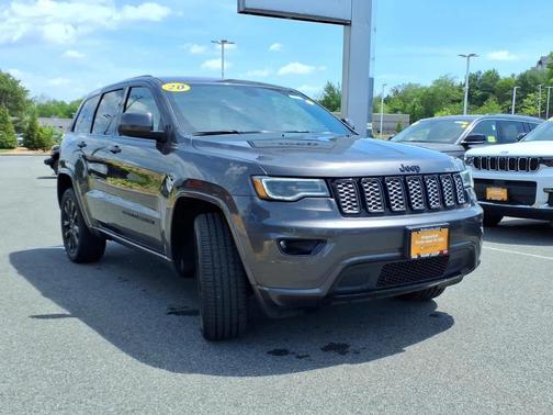 Granite Crystal Clearcoat Metallic 2020 Jeep Grand Cherokee Altitude