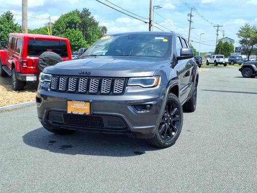 Granite Crystal Clearcoat Metallic 2020 Jeep Grand Cherokee Altitude
