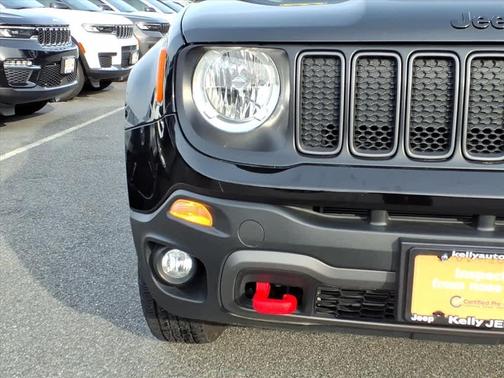 2023 Jeep Renegade Trailhawk
