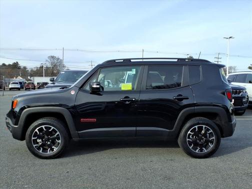 2023 Jeep Renegade Trailhawk