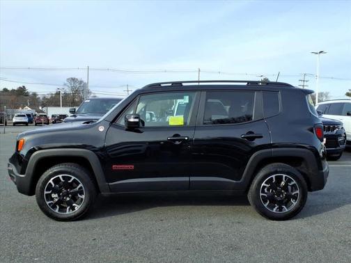 2023 Jeep Renegade Trailhawk