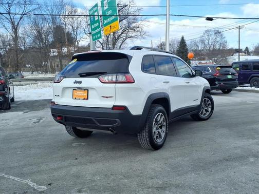 2022 Jeep Cherokee Trailhawk