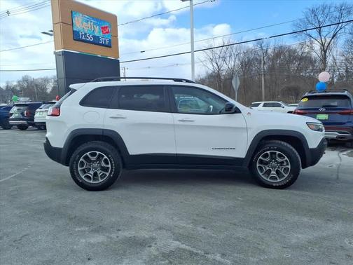2022 Jeep Cherokee Trailhawk