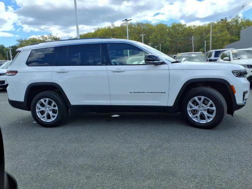 Bright White Clearcoat 2023 Jeep Grand Cherokee L Limited