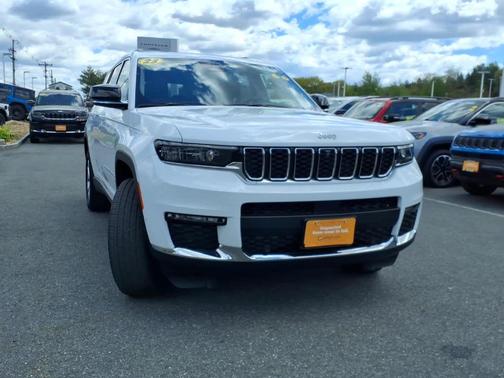 Bright White Clearcoat 2023 Jeep Grand Cherokee L Limited