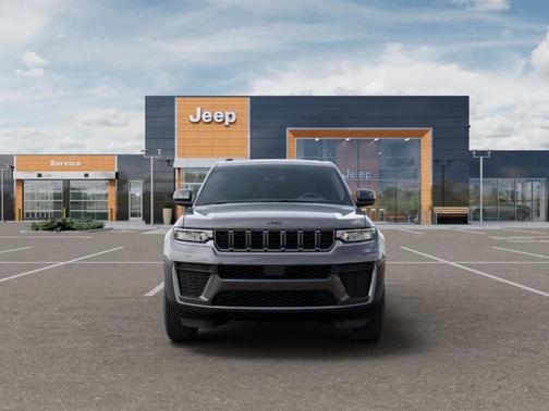 2026 Jeep Grand Cherokee Laredo