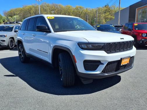2023 Jeep Grand Cherokee Altitude