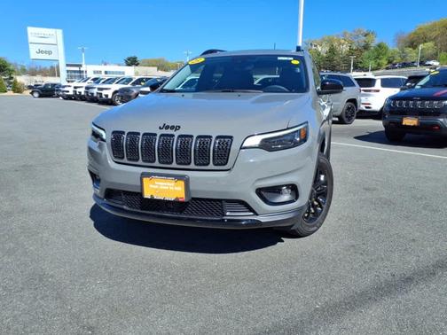 2023 Jeep Cherokee Altitude Lux