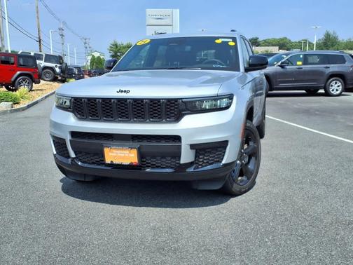 2023 Jeep Grand Cherokee L Laredo