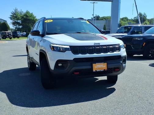 Bright White Clearcoat 2022 Jeep Compass Trailhawk