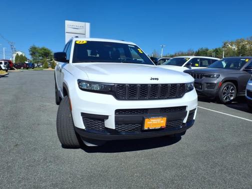 2023 Jeep Grand Cherokee L Laredo